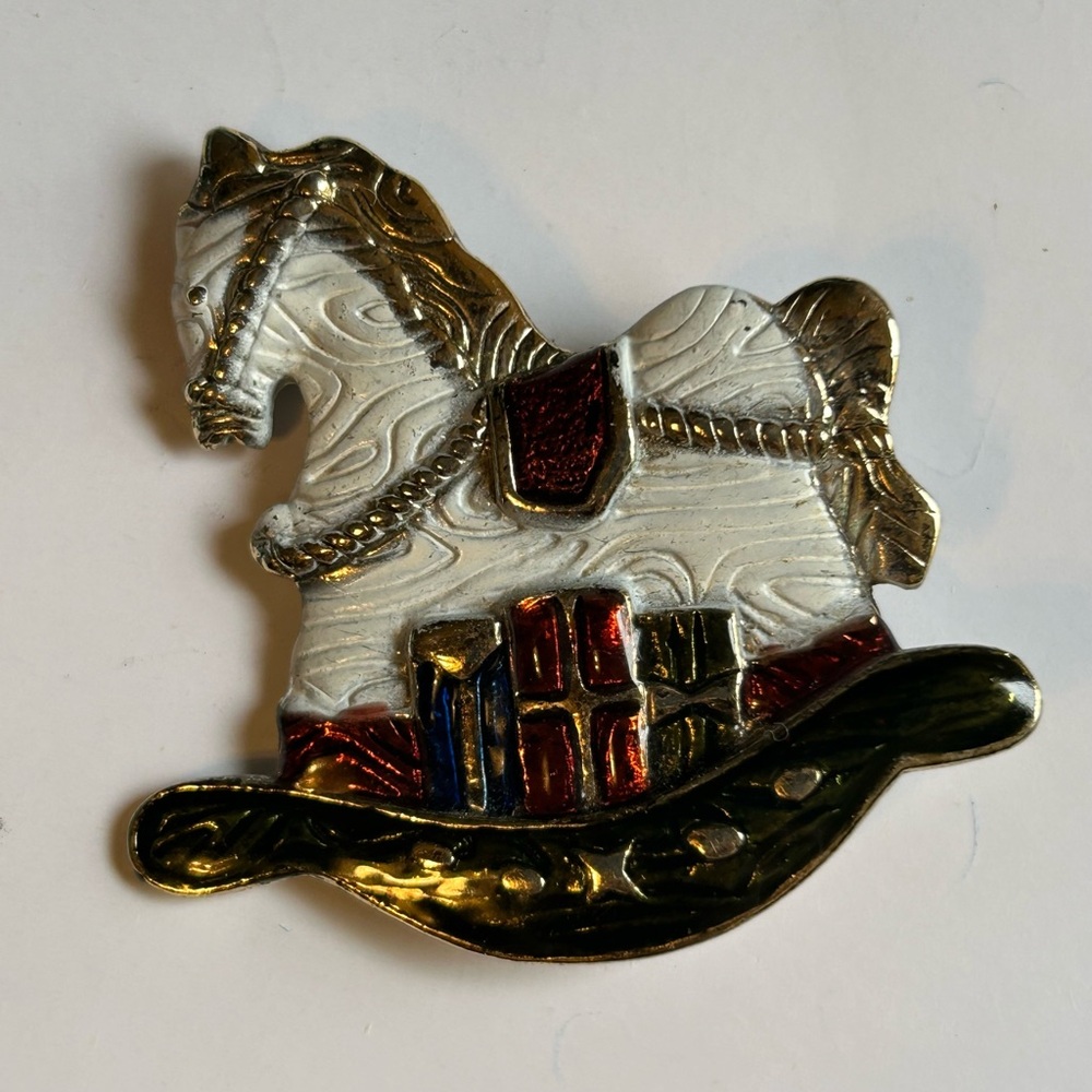 Vintage Rocking Horse Christmas Brooch Signed LF Gold Tone Enamel Holiday Pin - Picture 6 of 6